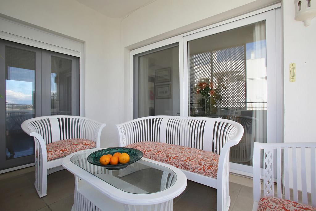 Sunny Golf Apartment Estepona Exterior photo