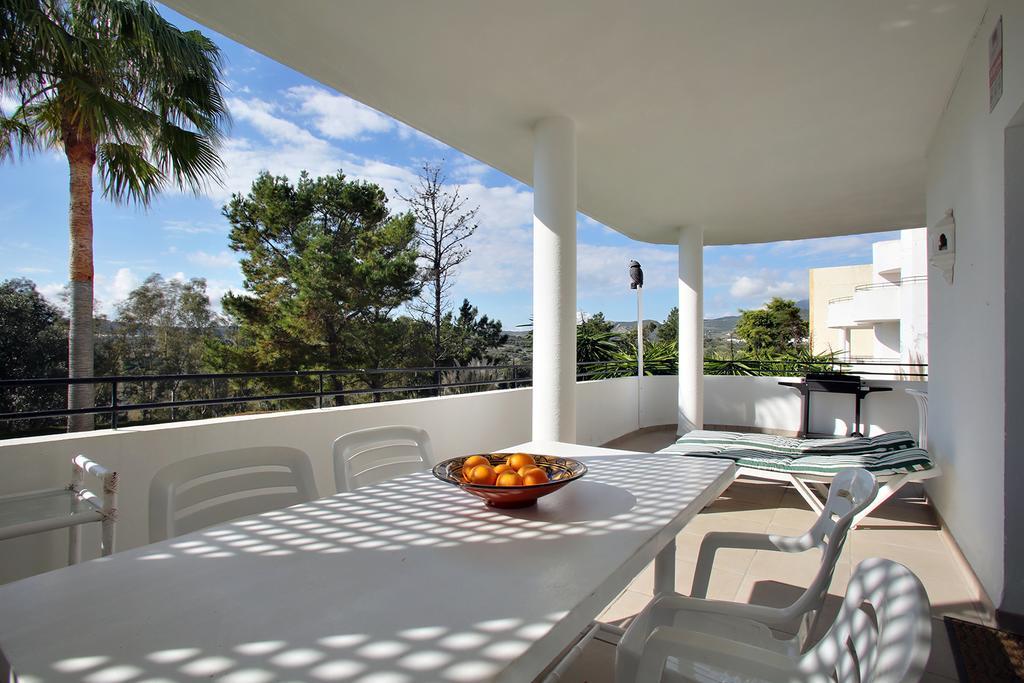 Sunny Golf Apartment Estepona Exterior photo